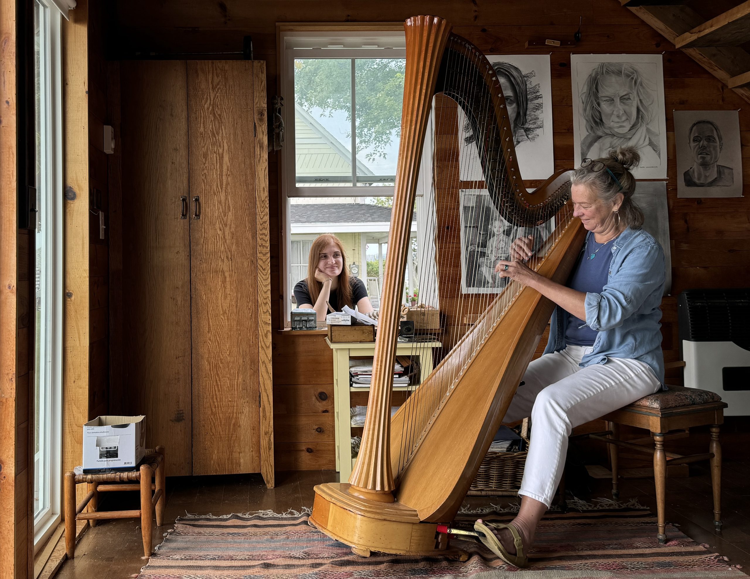Something magical': Chance encounter connects two harpists on