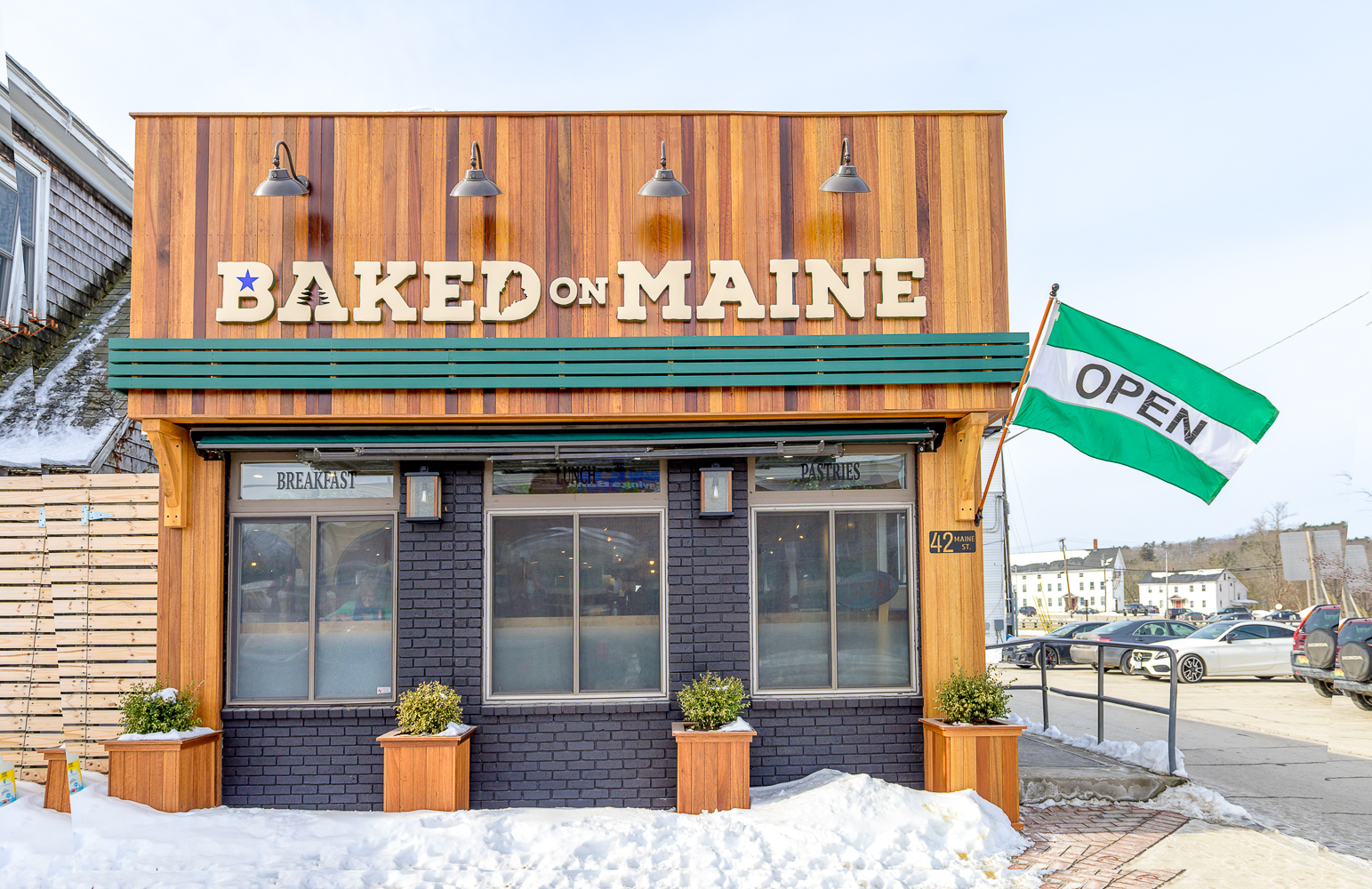 From smoky brisket to huge cinnamon rolls, new cafe impresses Brunswick with eclectic offerings and large portions