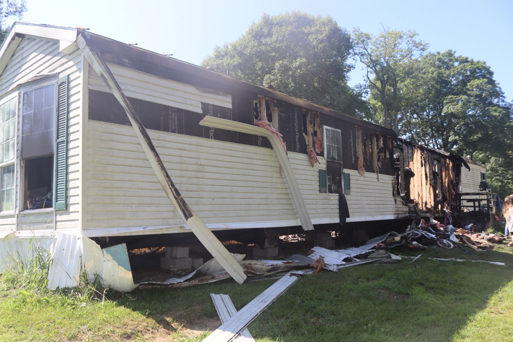 Harpswell Neck fire displaces 4
